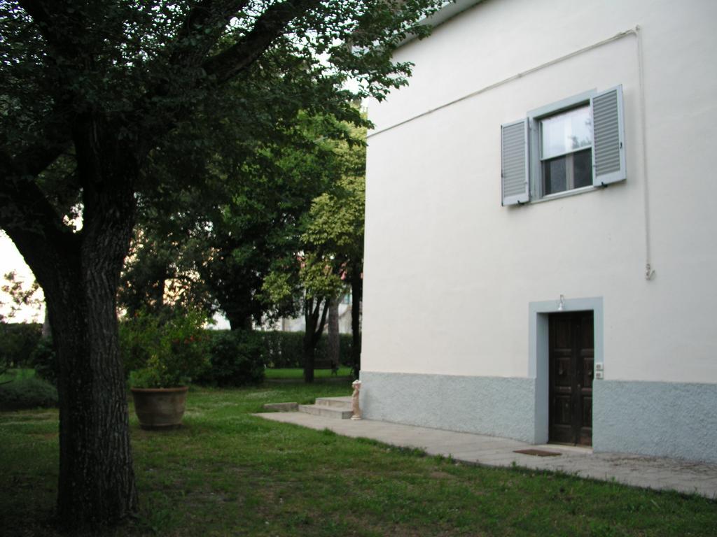 Willa Borgo Iris Pietraia Zewnętrze zdjęcie
